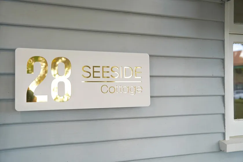 Seeside Cottage · Bargara Beach · Sleeps 6 + Pets - Image 1