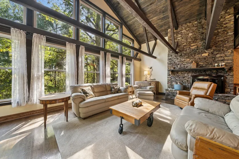 Sleeps 10, 3BR-5Bed, Seven Springs, Pool, Hot Tub - Image 1