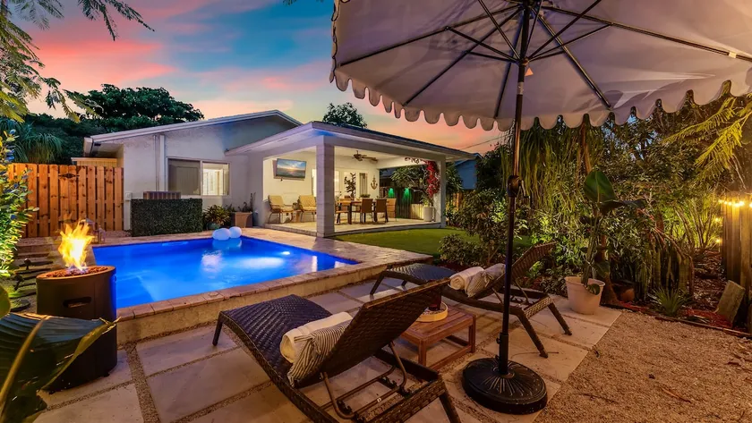 3BR Pool Home · Park · Arcade · 5 min to Beach - Image 1
