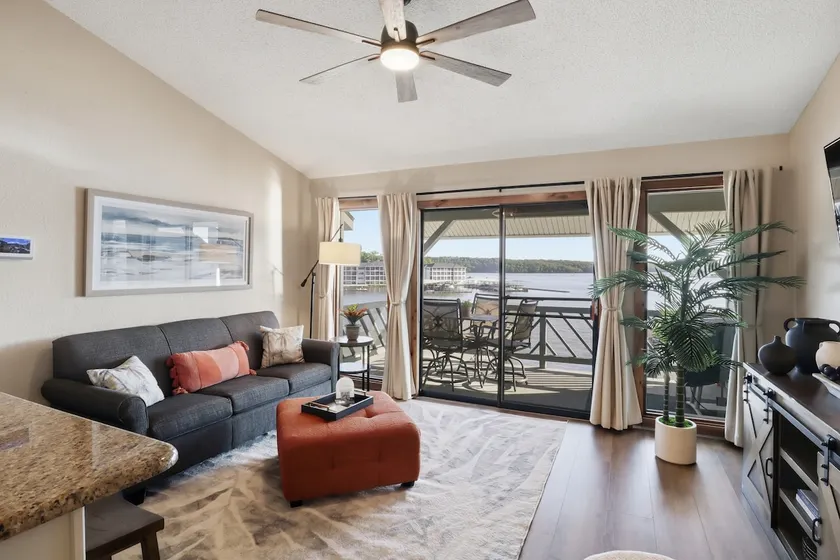 Lakefront MM19|Top Floor|Cov Patio|Salt H2O Pool - Image 1