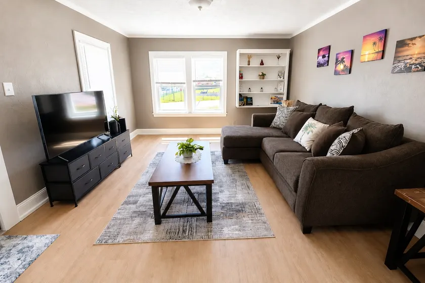 Cozy 2BR Home | 2 Baths | Near Airport & Downtown - Image 1