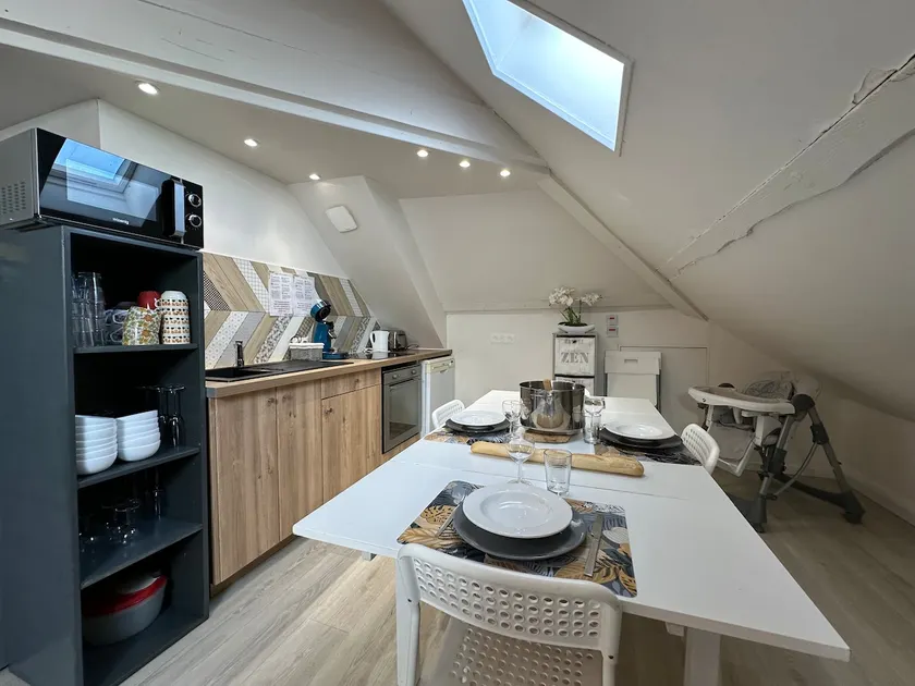 C Léon Blum - Beautiful bright and fully equipped 3-bedroom apartment - Image 1