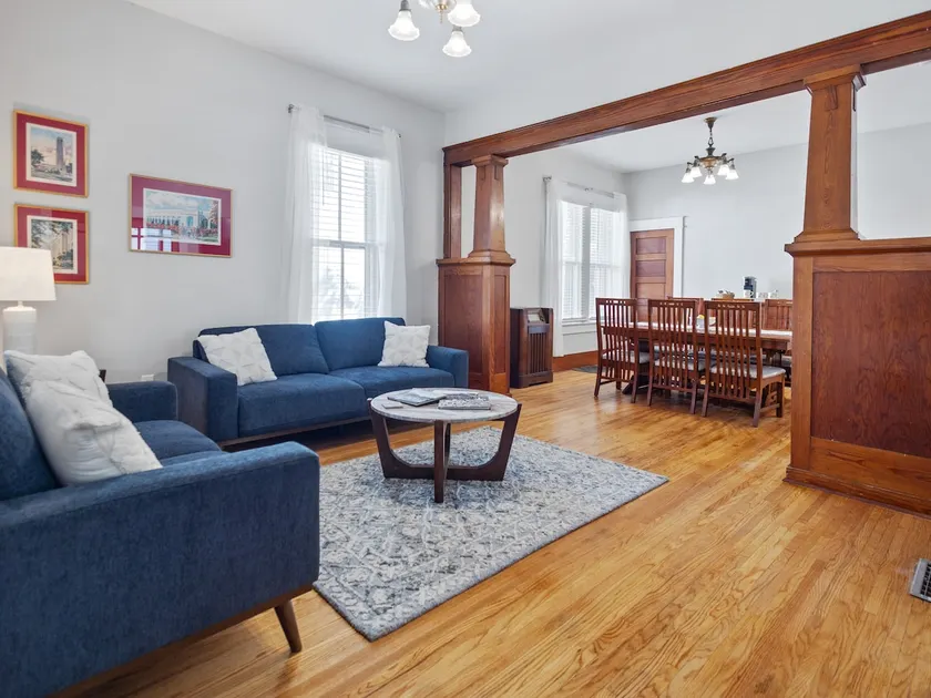 Haymarket Craftsman with Free Parking - Image 1