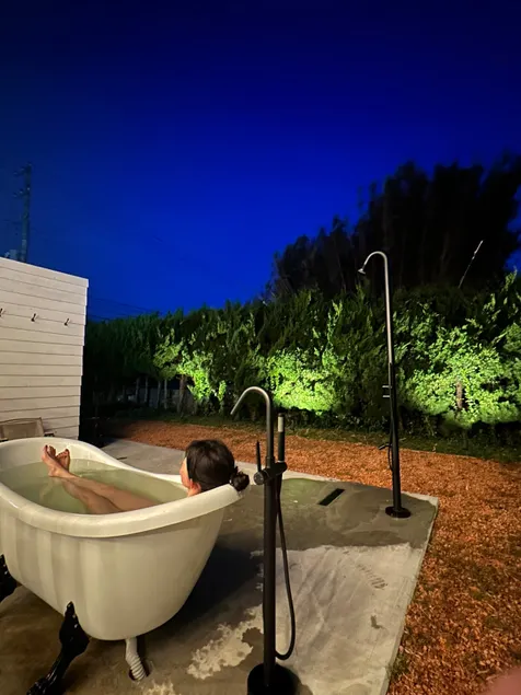 [NEW] Limited to 1 group per day | Relax with the sound of the waves and a sauna, premium seating by the sea | BBQ | 5 people | 4 cars - Image 1