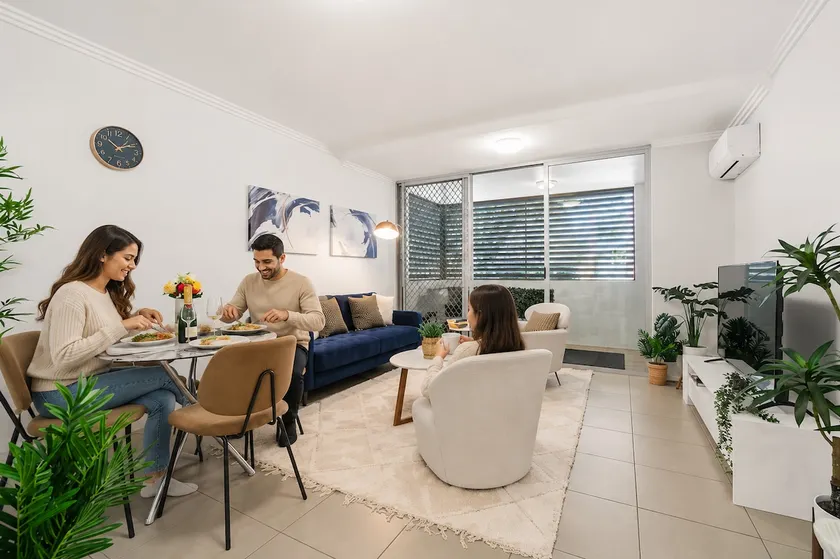 Alexandria Exchange - Parking, King Beds, Gym - Image 1