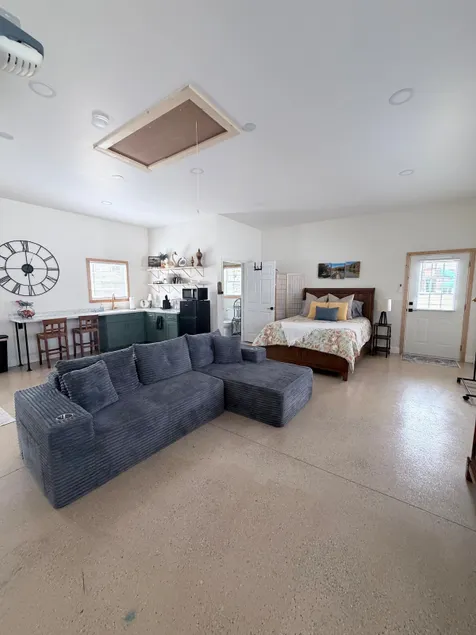 Private Studio | Guest Favorite | Pet Friendly - Image 1