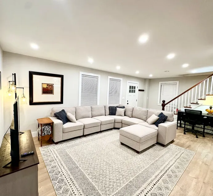 Montgomery Ctr VT Home near Jay Peak Renovated 3BR - Image 1