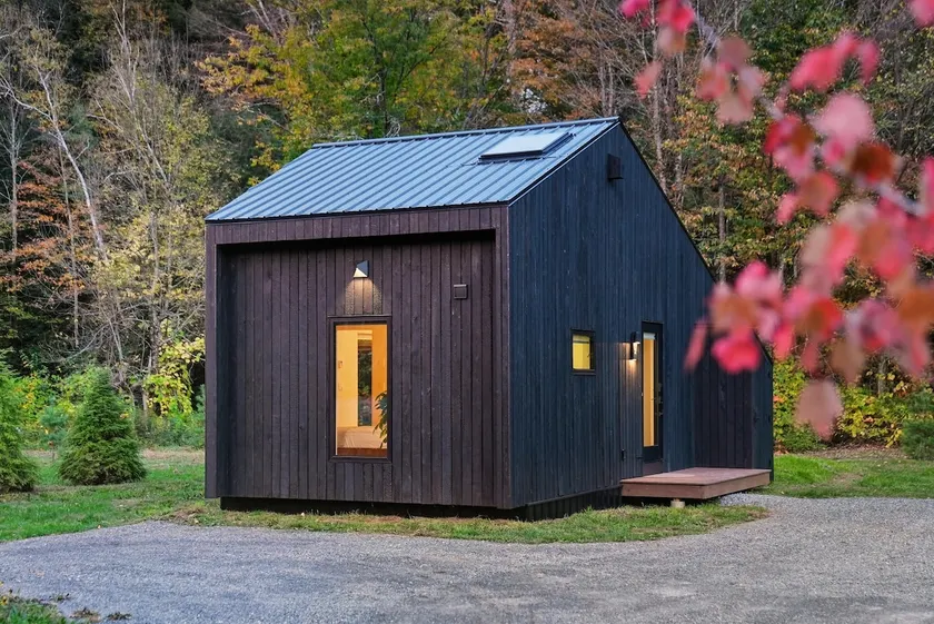 Designer Cabin Firepit Trails Near Woodstock, GMHA - Image 1