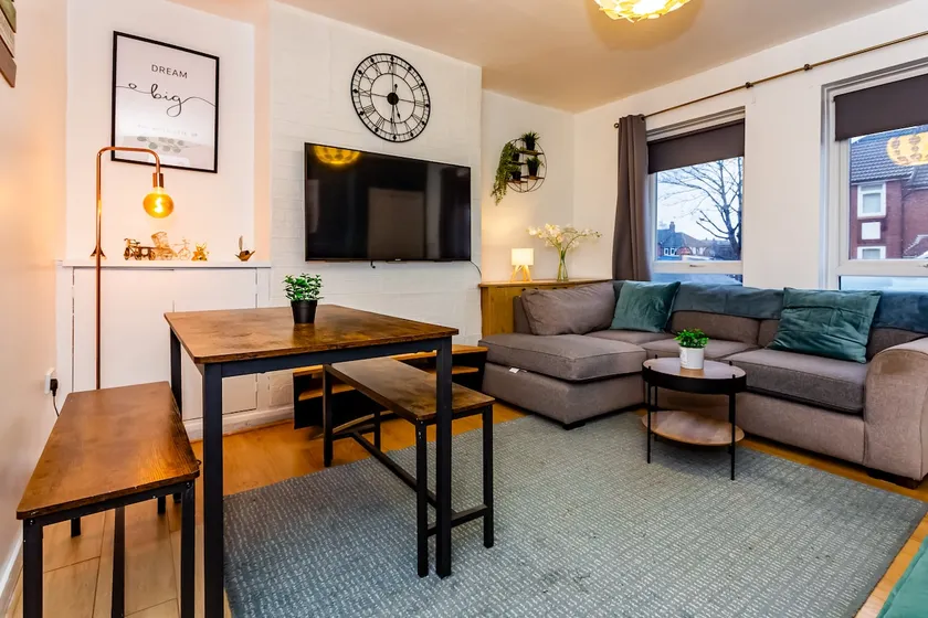 Two Bed entire House Muswell Hill- Newcastle Upon Tyne - Free Parking - Image 1