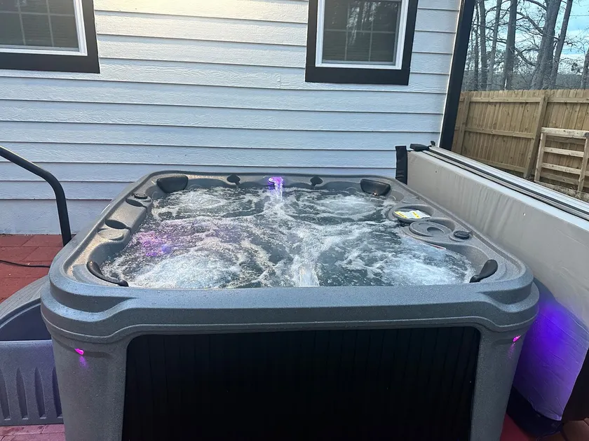 Family Getaway 12mil to downtown ATL w/h hot tub - Image 1