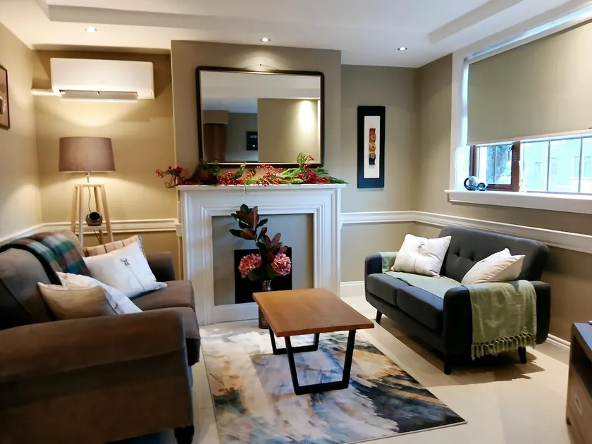 Boutique Galway town house, parking for two cars - Image 1