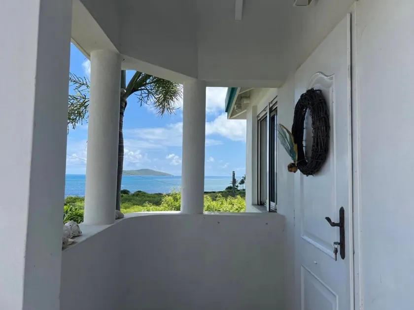 Green Cay - Walk to the Beach - King Bed - AC - Image 1
