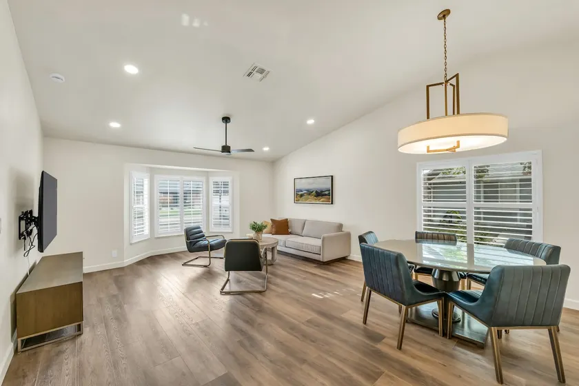 Spacious 4BR Retreat in Heart of Elk Grove - Image 1