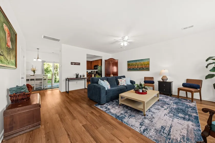 Southern Oak Cottage - Image 1
