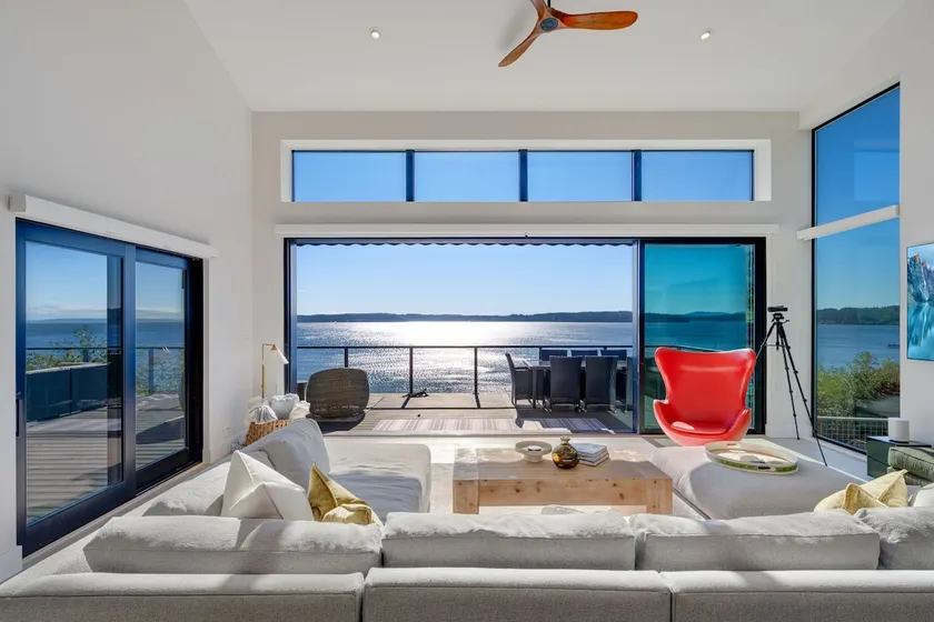 The Shoreside Serenity Retreat at Indianola Beach - Image 1