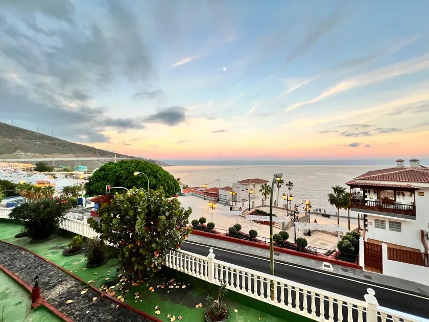 Atlantic Horizon: Beach and Incredible Ocean Views - Image 1