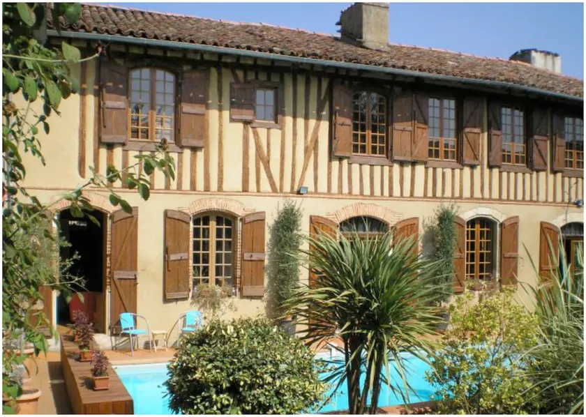 Guest House, Private Pool - Image 1