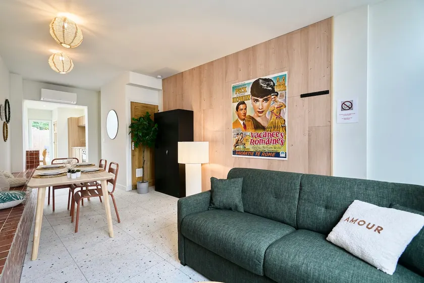 Cozy house, air conditioning, terrace, shops within walking distance! - Image 1