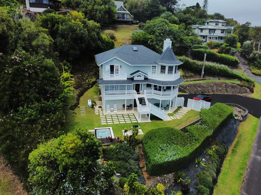 2600ft Luxury Paradise: Hot Tub & Maunakea Views - Image 1