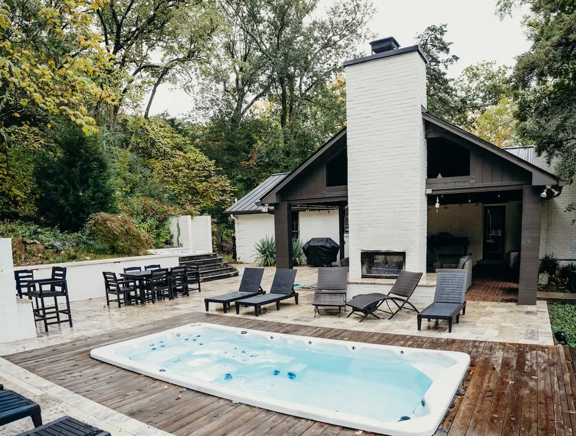 Hilltop Retreat - Backyard Oasis - Image 1