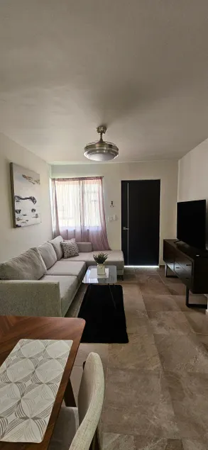 Private sector house 8 min Airport we invoice - Image 1