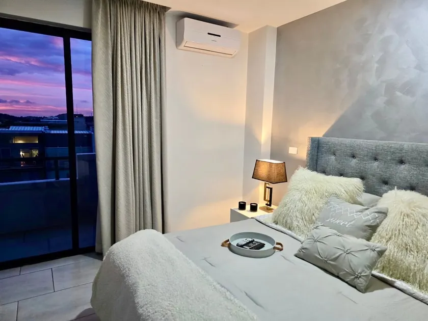 Contemporary dream stay by Av. Escazu, CIMA hosp. - Image 1