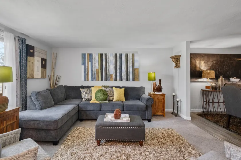 Stylish Haven 11 Minutes from the Richmond Airport - Image 1