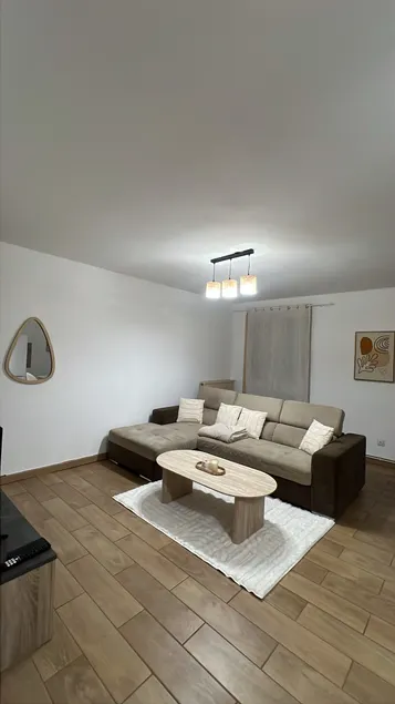 Modern Haven · Quais de l’Isère · 2 Bedrooms - Image 1