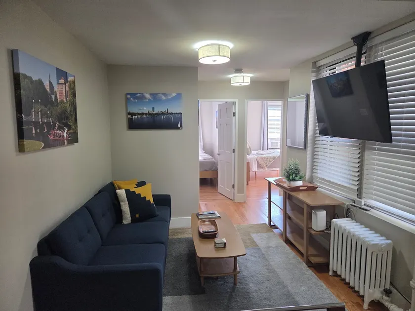 Charming 1st Floor Beacon Hill 2brm/1.5bath - Image 1