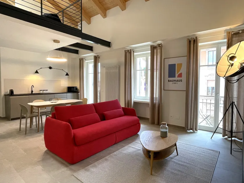Apartment 5 in a renovated period building - Image 1