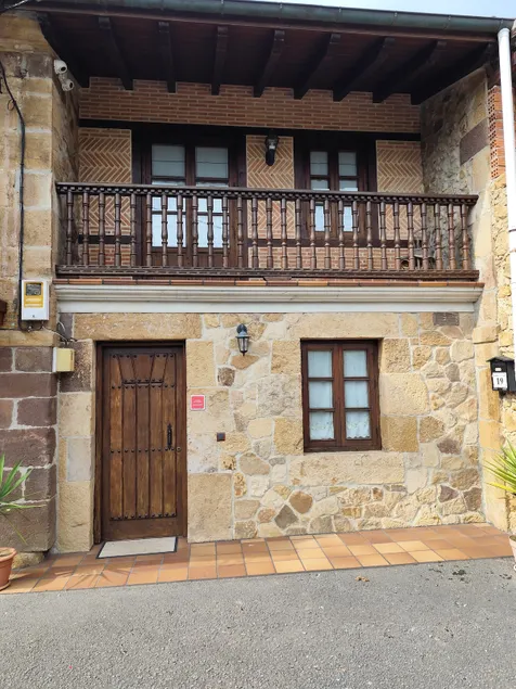 La Trasmerana Holiday Home - Image 1