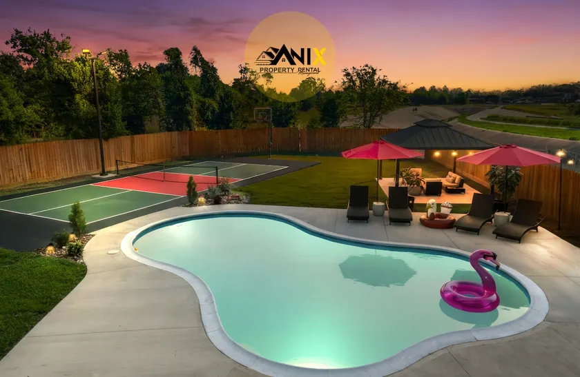 Vinahouse | Pool + Pickle Ball • 10 min to NRG - Image 1