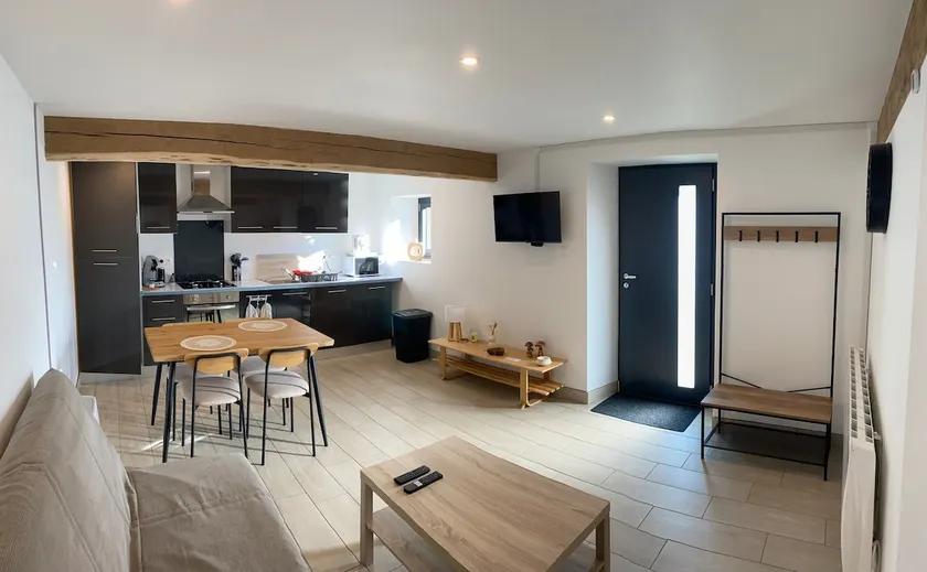 House - Image 1