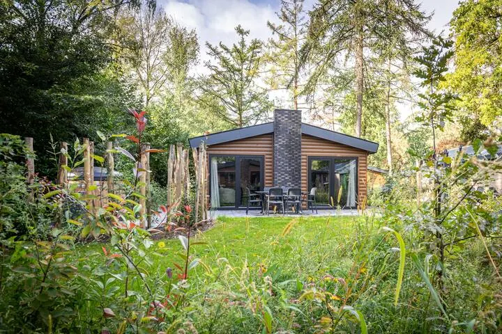 Chalet indépendant avec 3 chambres à coucher, 1 salle de bain et une toilette séparée - Image 1