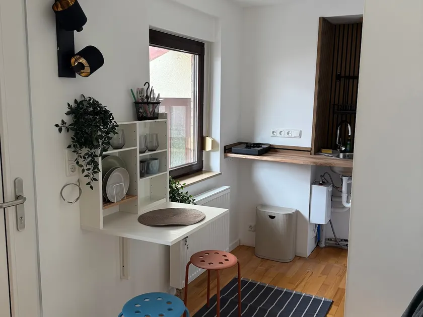 Small temporary home – near Frankfurt - Image 1