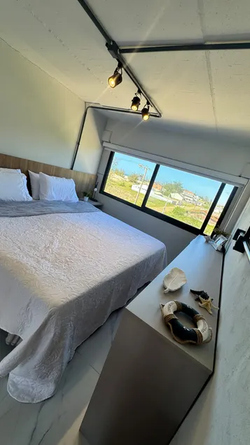 Peak loft 03 - Image 1