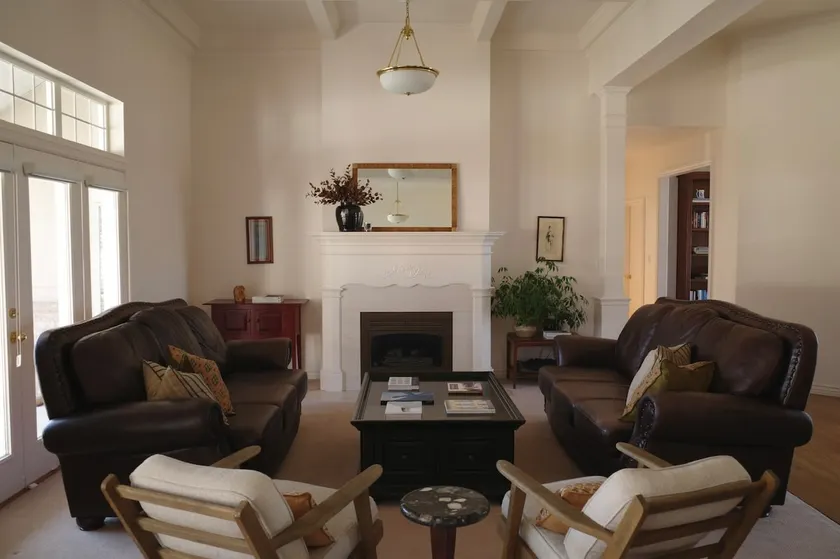 Mature Quiet Neighborhood, Sleeps 10+ - Image 1