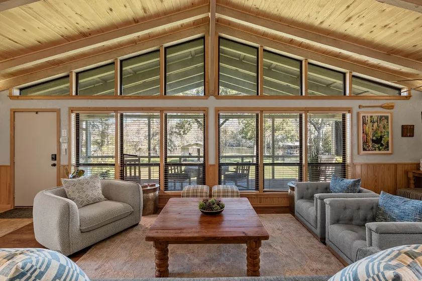 Spottswood - Lakefront - 4 Bed, 4 Bath - Kayaks - Image 1