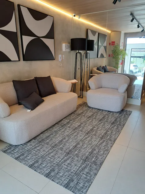 Cozy atmosphere with great location. - Image 1