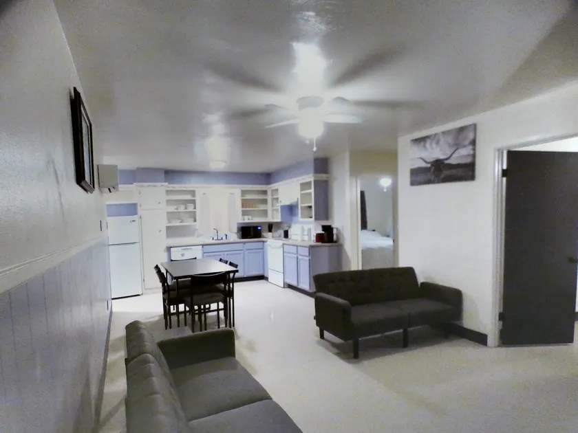 Ayo Tejas – Cozy 2BR Close to Texas Tech, Sleeps 4 - Image 1