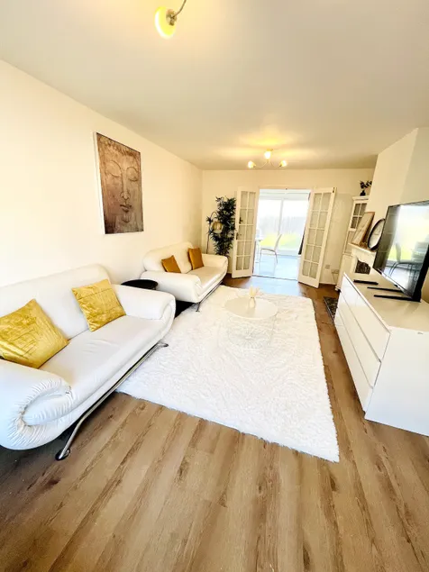 4BR RetreatII Modern Home II Long stays available - Image 1