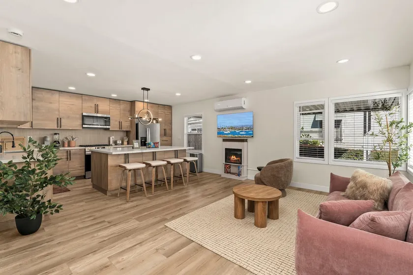 Palm Haven Retreat | Cozy 2BR Near Downtown - Image 1