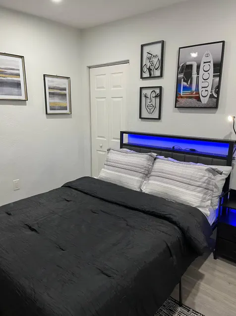 Private Cozy Miami Stay - Image 1