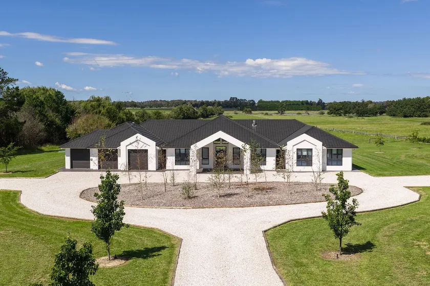The Riverside House Country Estate - Image 1