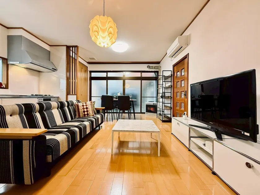 Within walking distance of Kitakita City, Takasu Station | Entire building rental ”Minna no Yado @ kitaakita” - Image 1