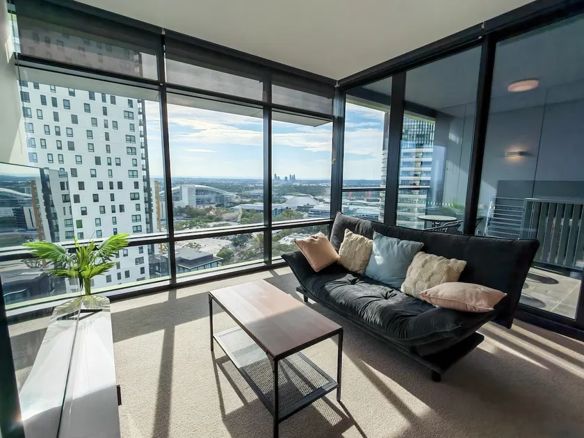 Luxury Sky Escape in Sydney Olympic Park - Image 1