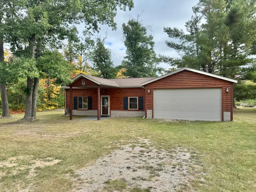 Little Lodge on Big Antler - Image 1