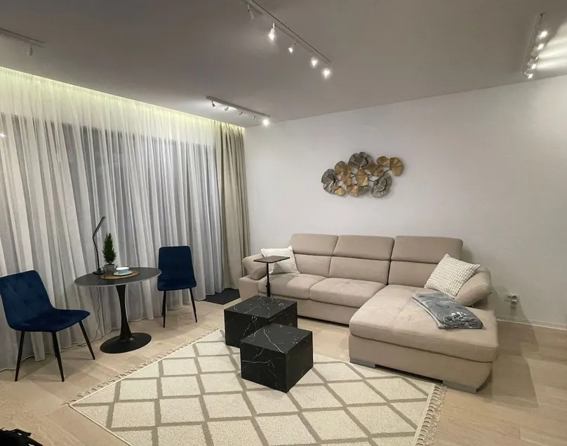 New Luxury 1BR • Business Area • Promenada Mall - Image 1
