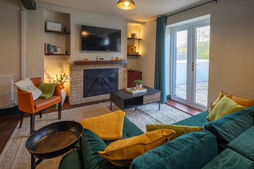 Cottage style with lovely mountain views - Image 1