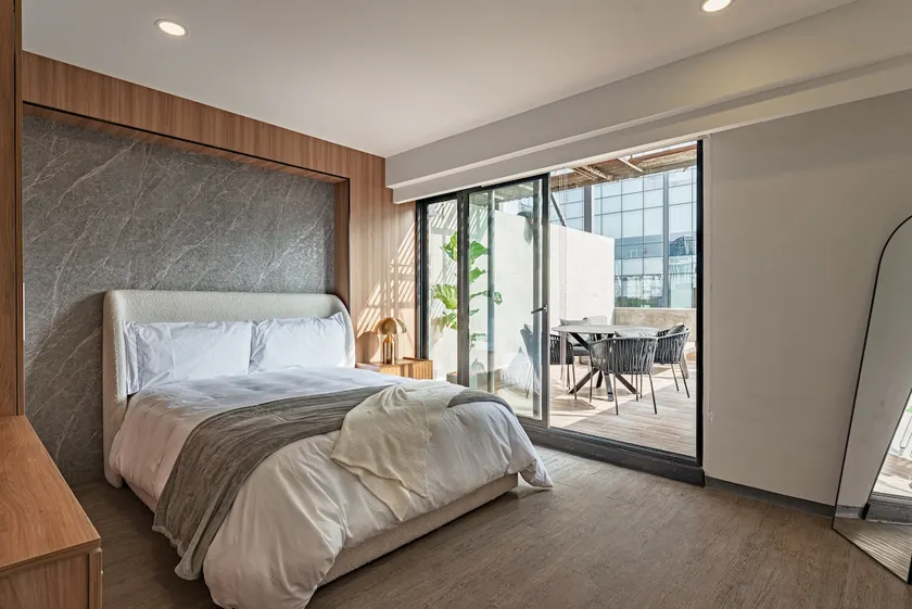 Comfortable 1 Bdr Apt with a Queen size bed | 803 - Image 1